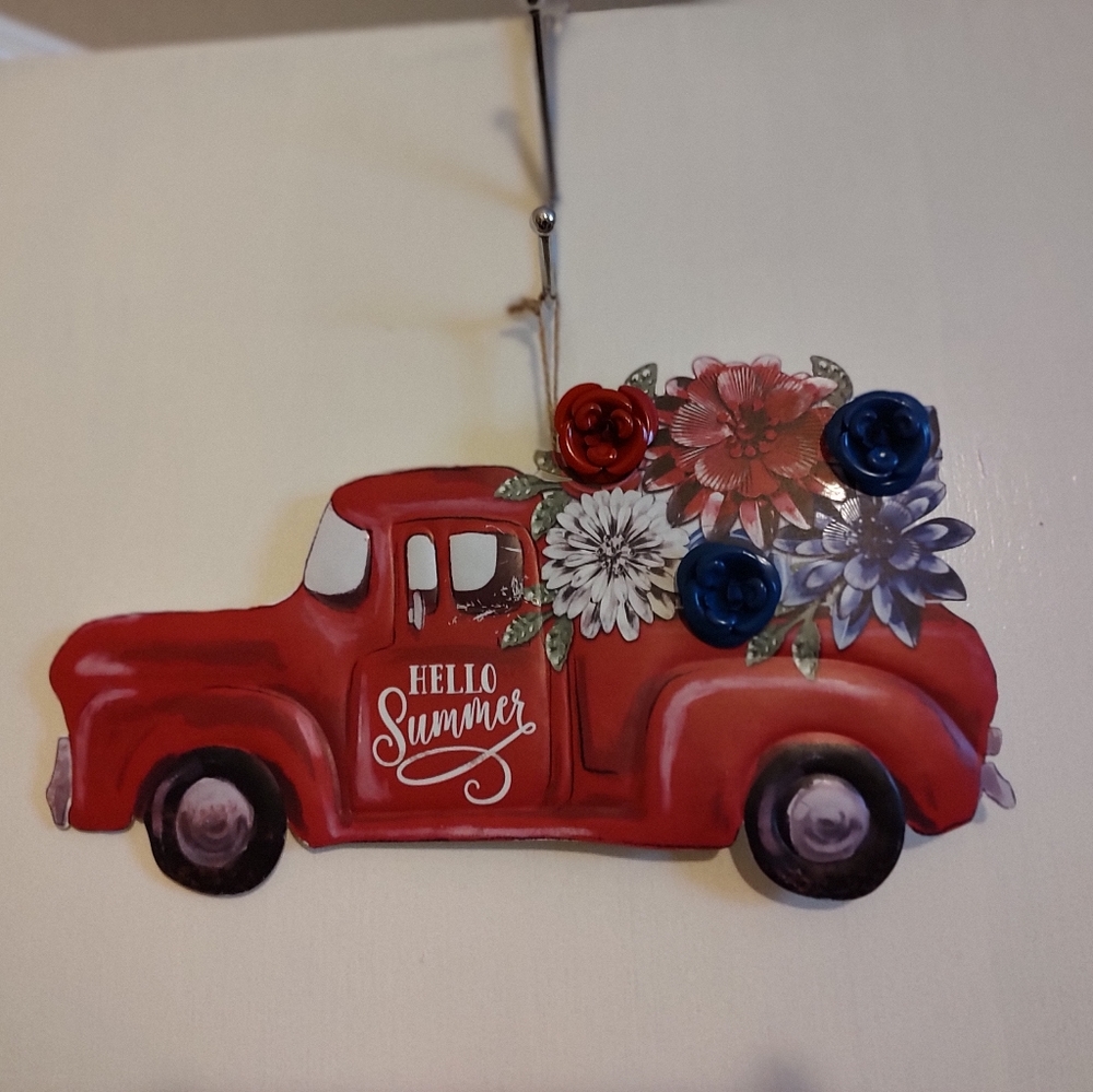 Pioneer Woman Floral Truck Wall Plaque